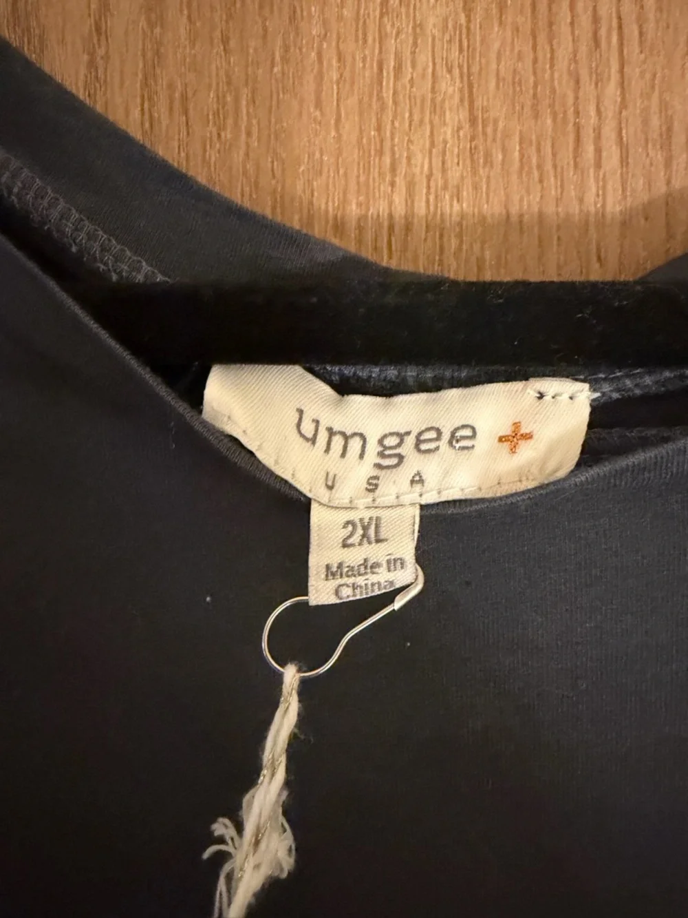 Umgee Ombre Long Sleeve Tunic - Navy to Light Gray - Picture 4 of 5